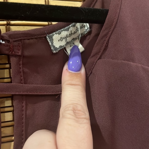 Maroon cold shoulder top - Picture 3 of 3